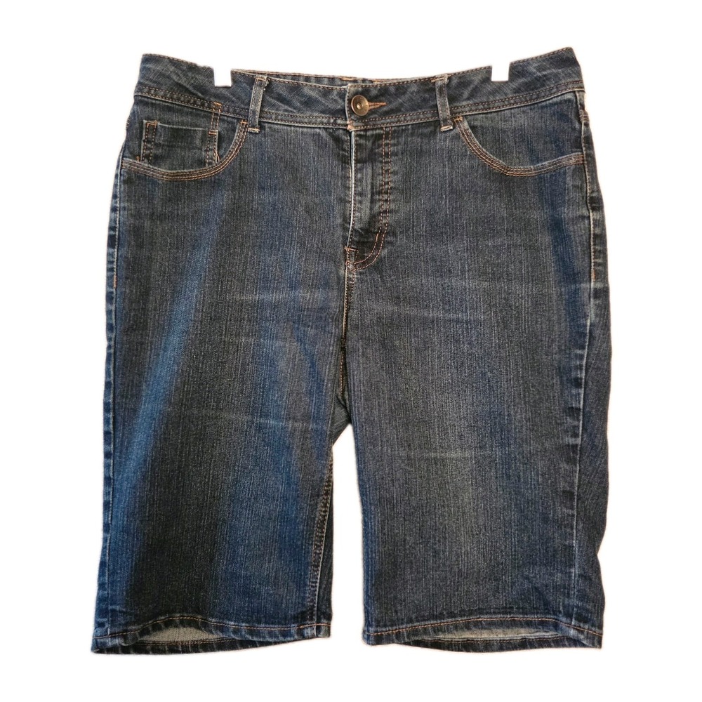 St Johns Bay Bermuda Jean Shorts Women's Size 14 Medium Wash Blue Denim Stretch